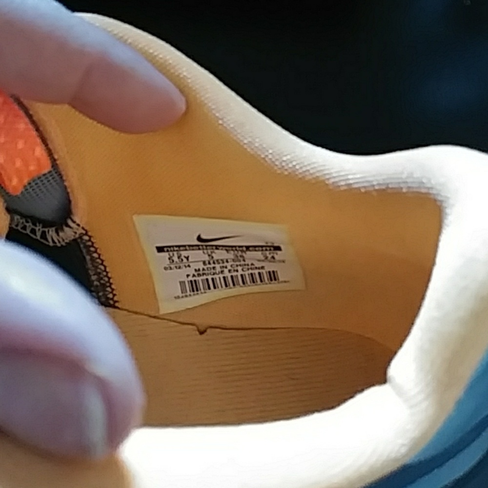 LeBron's - Picture 4 of 4
